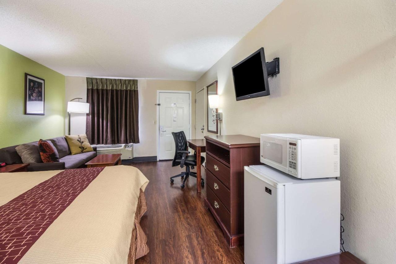 Bolivar Rodeway Inn מראה חיצוני תמונה