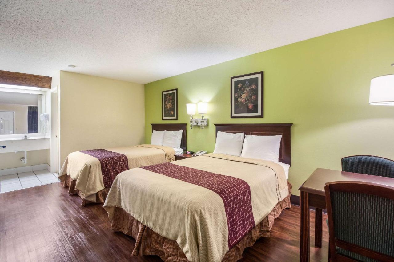 Bolivar Rodeway Inn מראה חיצוני תמונה