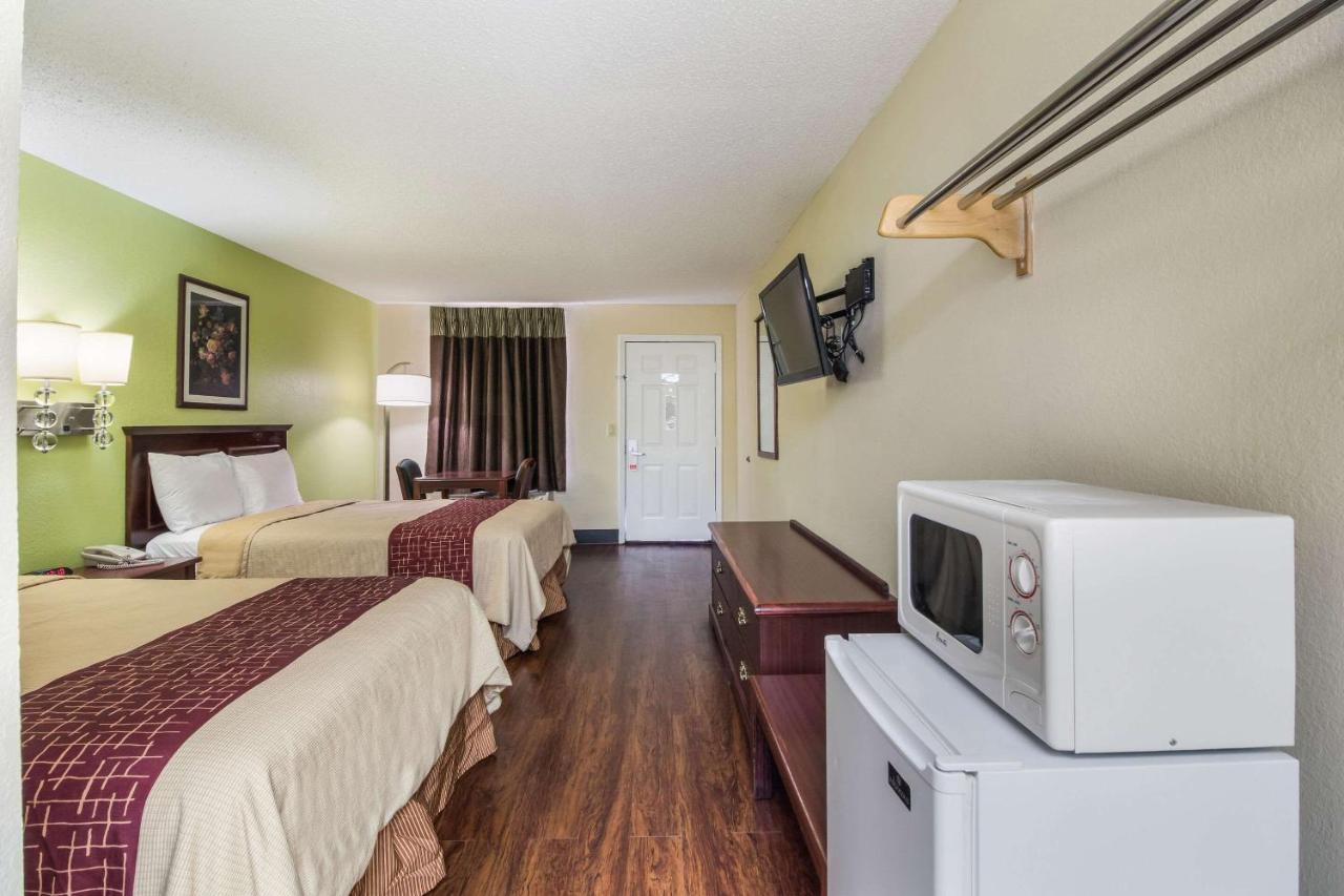 Bolivar Rodeway Inn מראה חיצוני תמונה