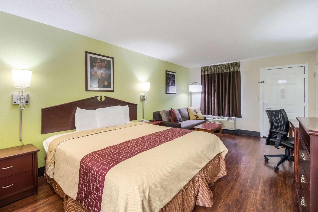 Bolivar Rodeway Inn מראה חיצוני תמונה